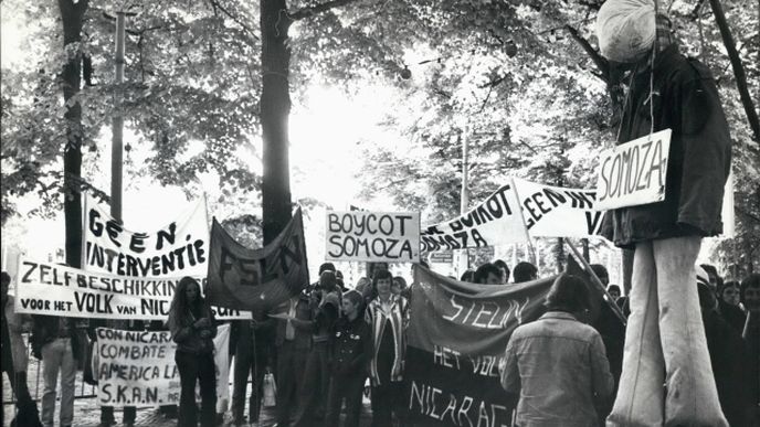 Protesty proti režimu diktátora Anastasia Debayle Somozy v roce 1979.