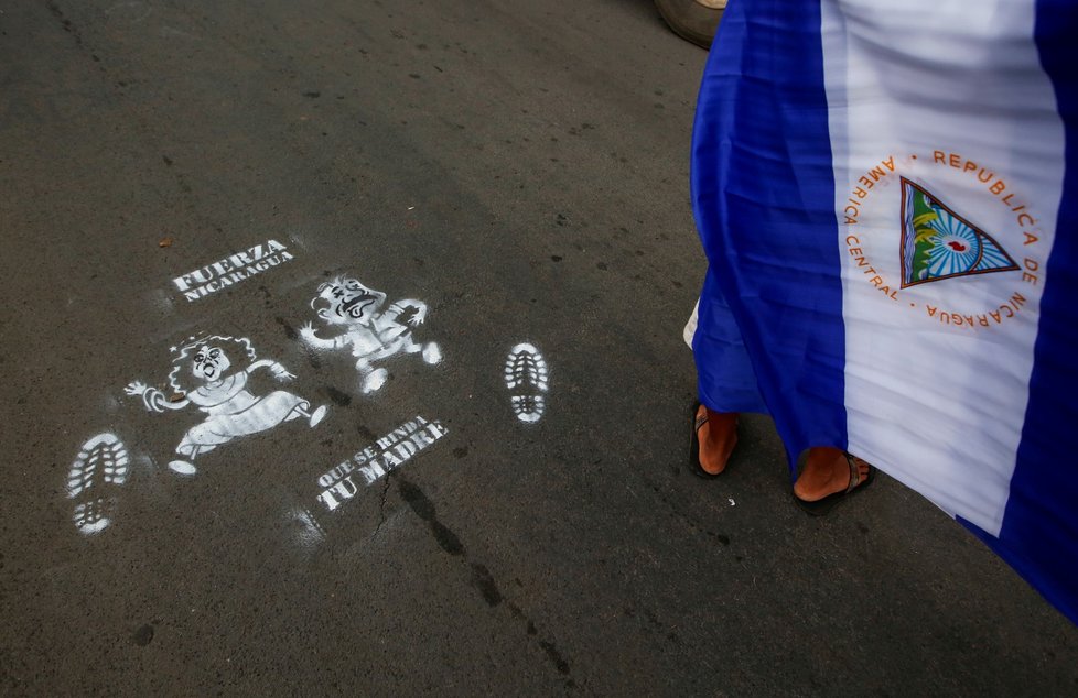Od poloviny dubna zemřelo při protivládních protestech v Nikaraguy už 84 lidí a na 860 dalších bylo zraněno. Demonstranti požadují odchod prezidenta Daniela Ortegy (27.5.2018).