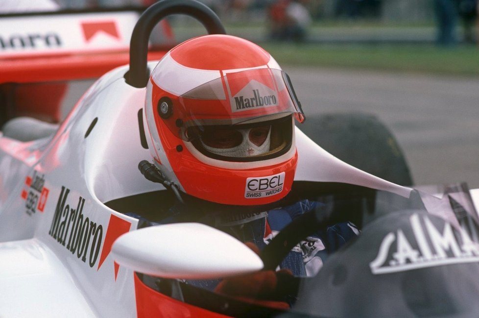 Zemřela legenda formule 1 Niki Lauda. Bylo mu sedmdesát let.