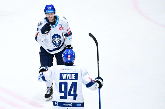 ONLINE: Kladno - Sparta 2:3. Ojamaki přidává druhý gól! Kometa postupuje, Motor končí ONLINE: Kladno - Sparta 2:3. Ojamaki přidává druhý gól! Kometa postupuje, Motor končí