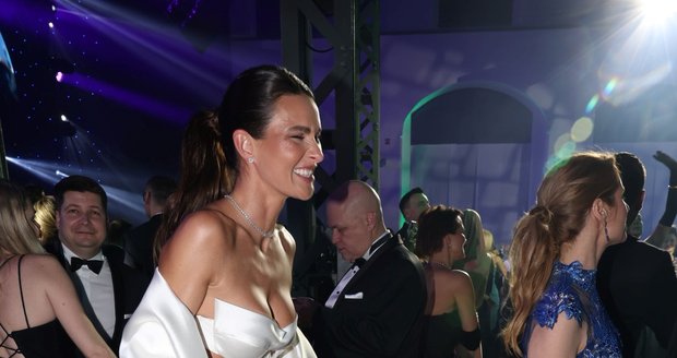 Nikol Švantnerová Nikol Švantnerová