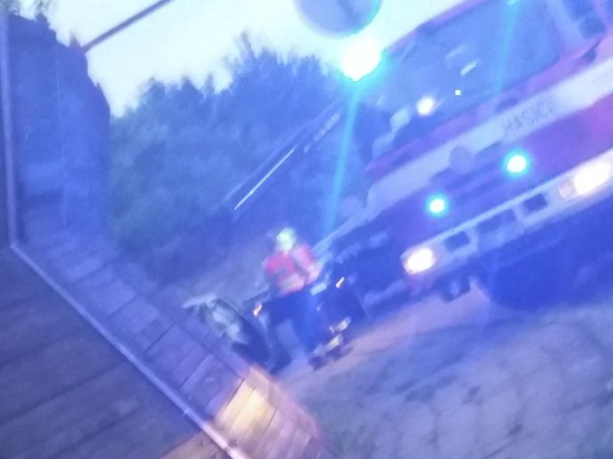 Záběry z místa autonehody pár okamžiků po neštěstí. Záběry z místa autonehody pár okamžiků po neštěstí.