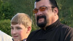 Nikolaj Lukašenko a kremelský fanoušek Steven Seagal