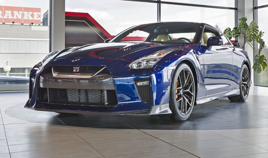 Nissan GT-R