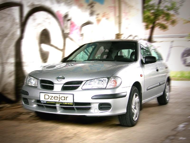 Nissan Almera