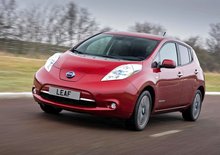 Nissan Leaf 2013: Větší kufr a delší dojezd