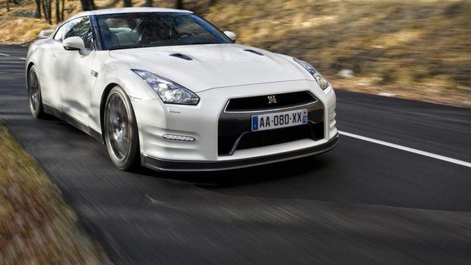 Nissan GT-R