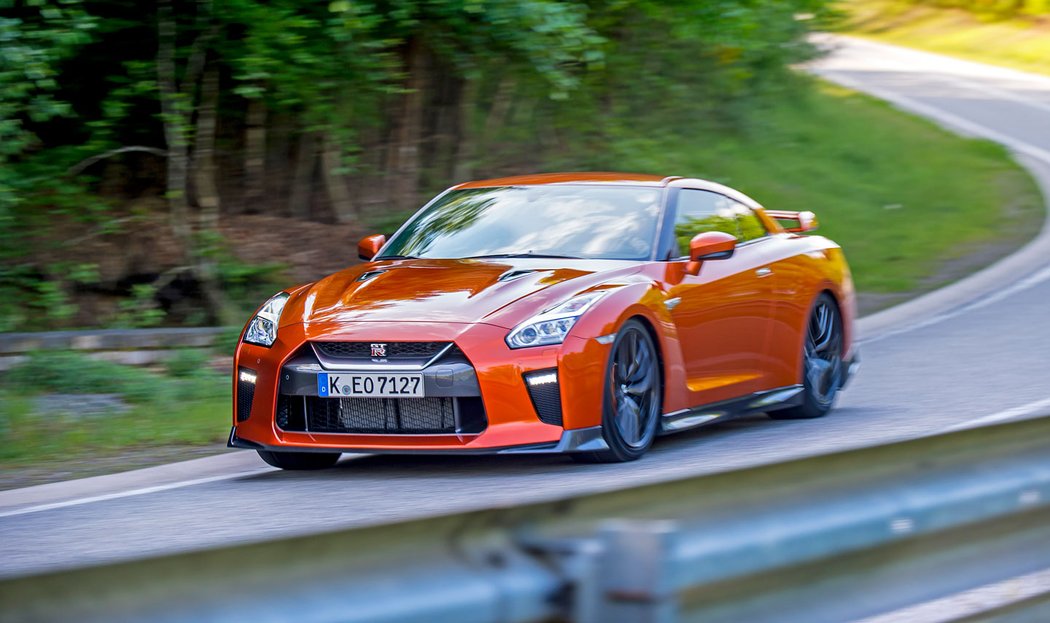 Nissan GT-R