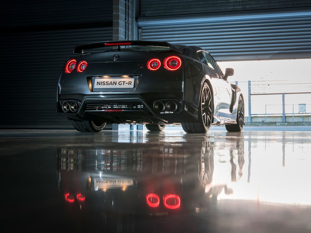 Nissan GT-R