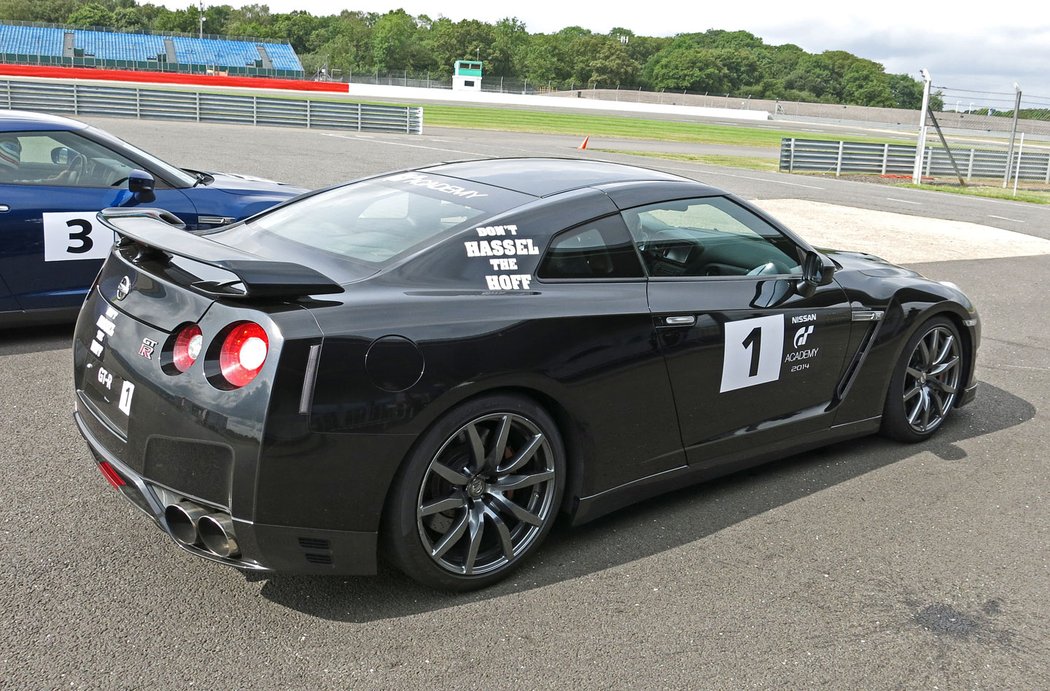 Nissan GT-R