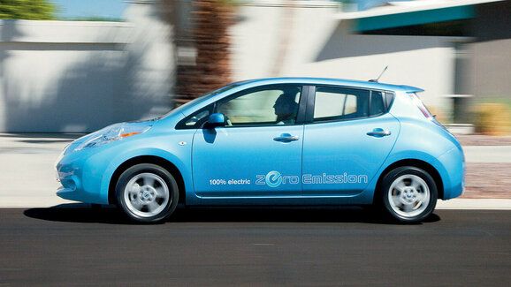 Ojetý Nissan Leaf: Průkopník, který pokazil elektromobilům pověst