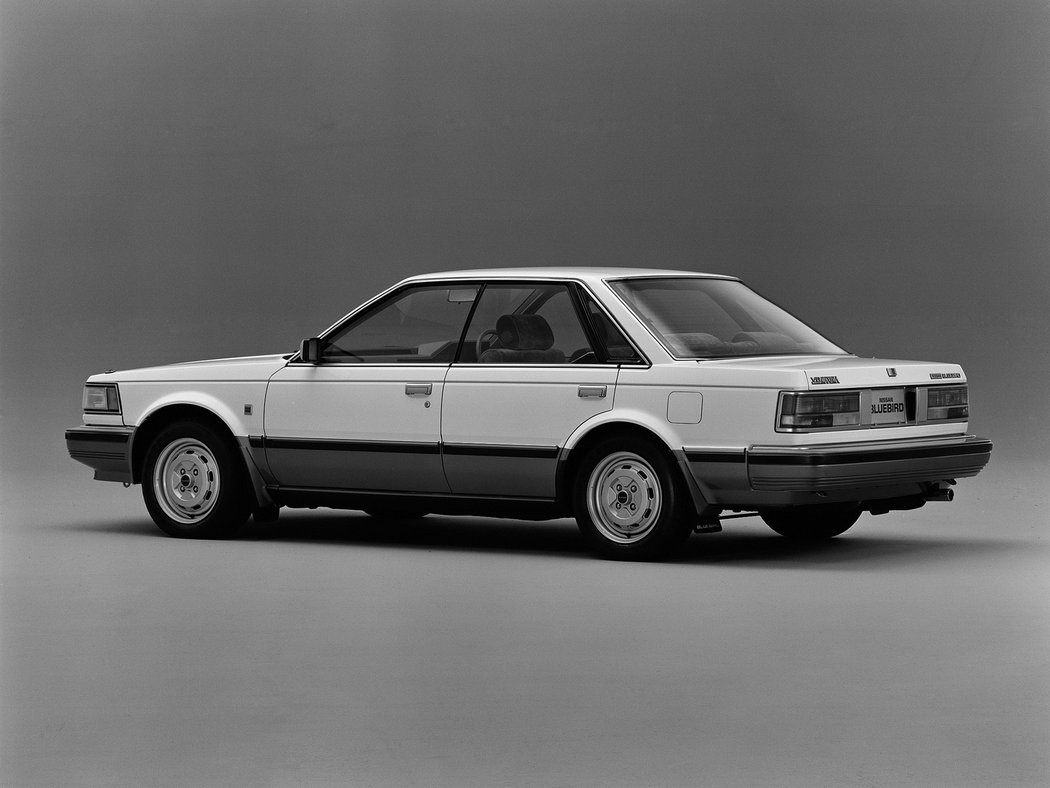 Nissan Maxima (1984)