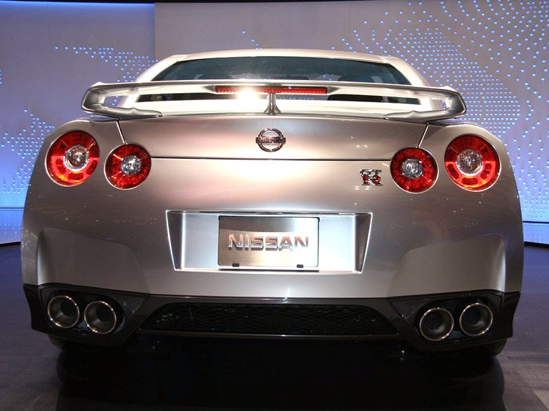 Nissan GT-R