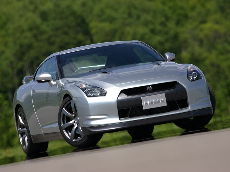 Nissan GT-R