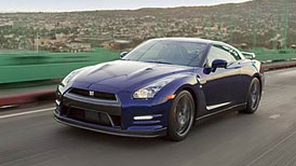 Nissan GT-R 2011: Nové fotografie