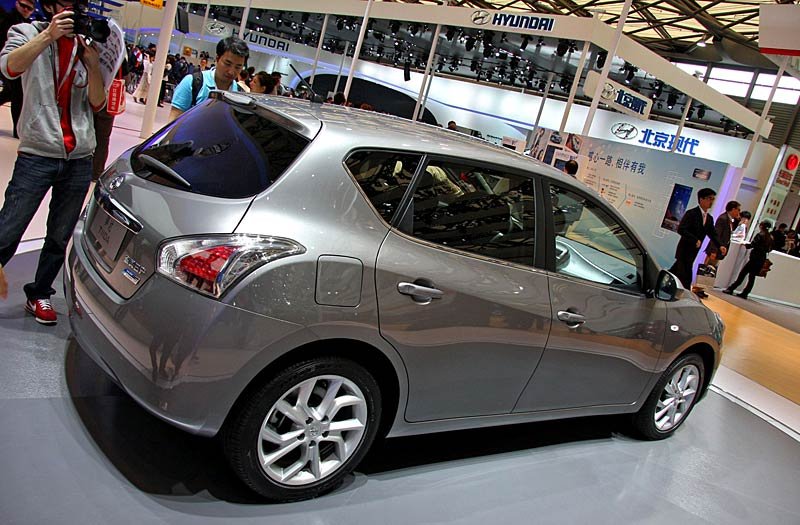 Nissan Tiida