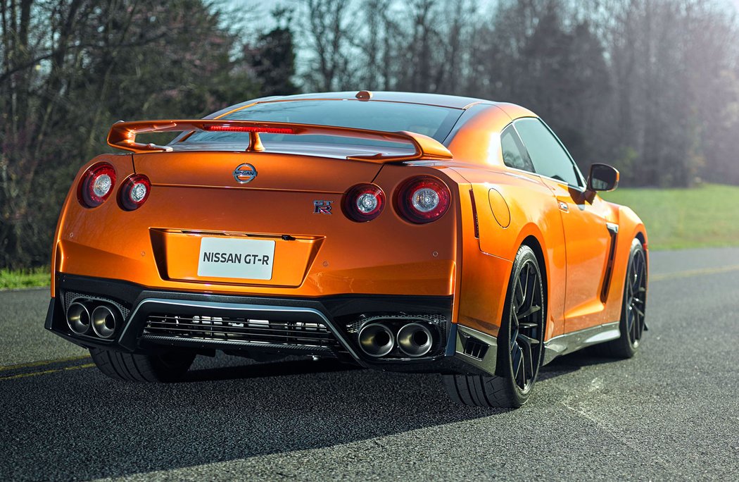 Nissan GT-R