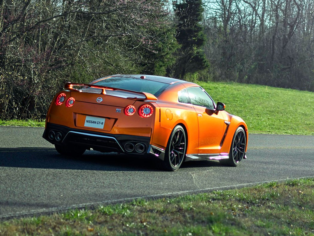 Nissan GT-R