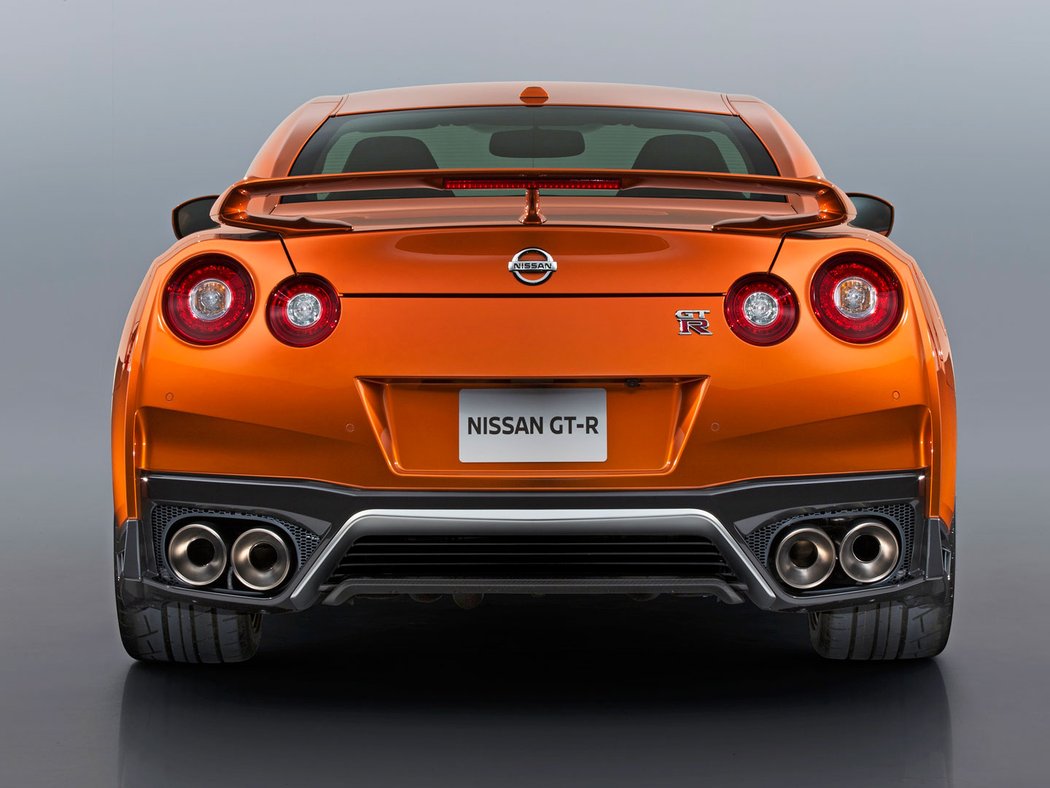 Nissan GT-R