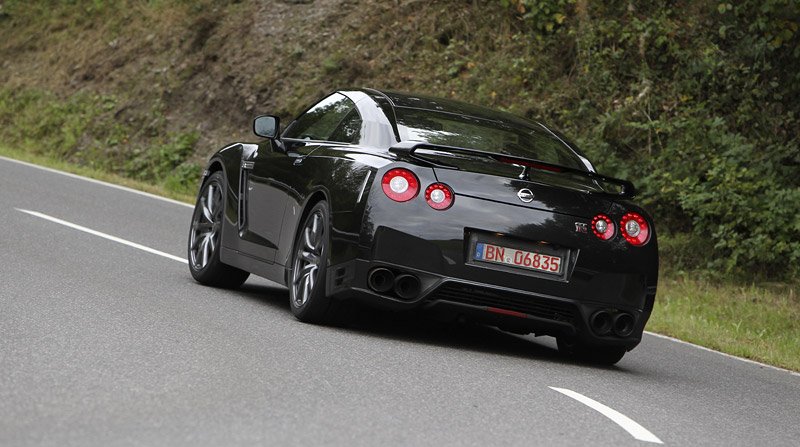 Nissan GT-R