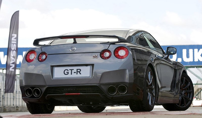 Nissan GT-R