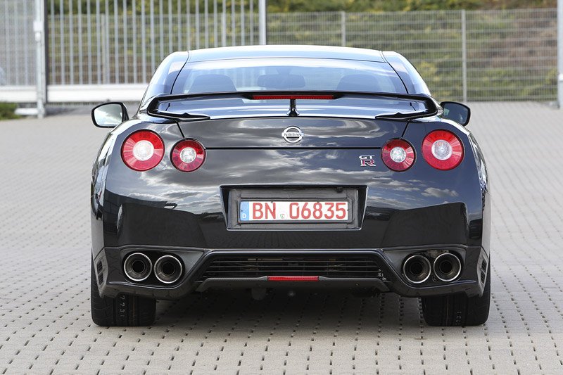 Nissan GT-R