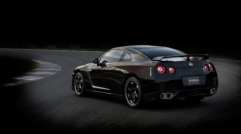 Nissan GT-R