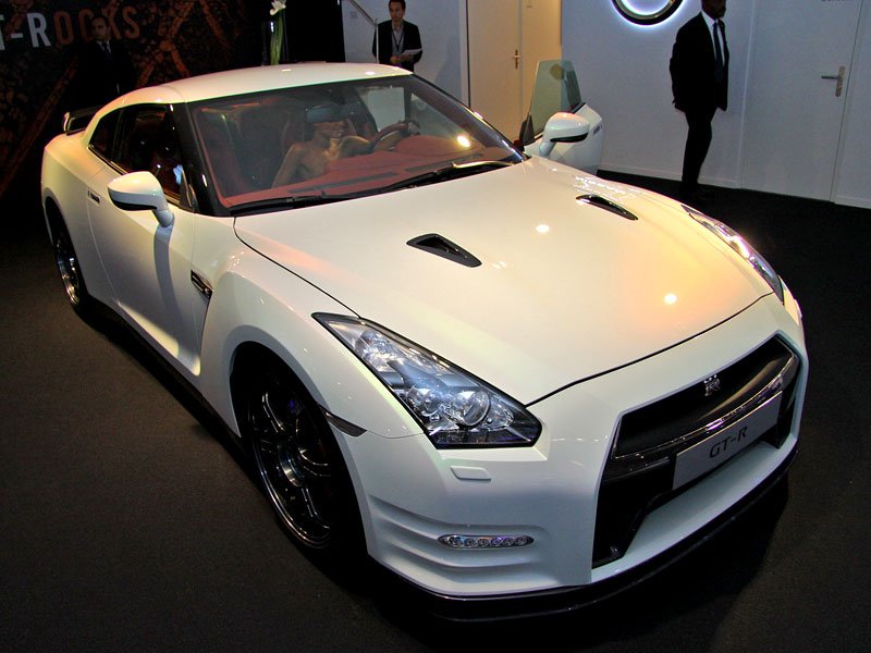 Nissan GT-R