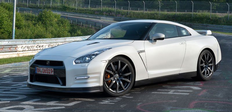 Nissan GT-R