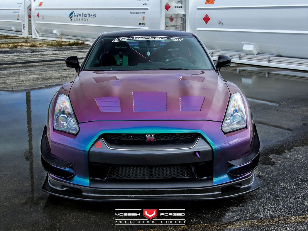 Nissan GT-R