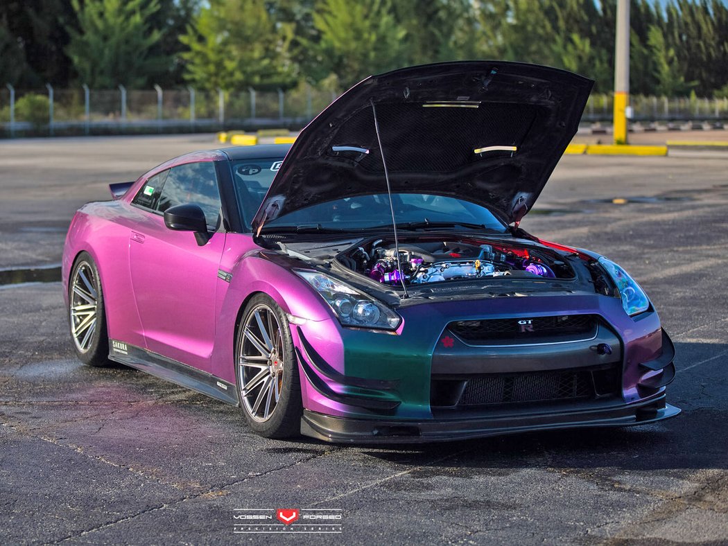 Nissan GT-R