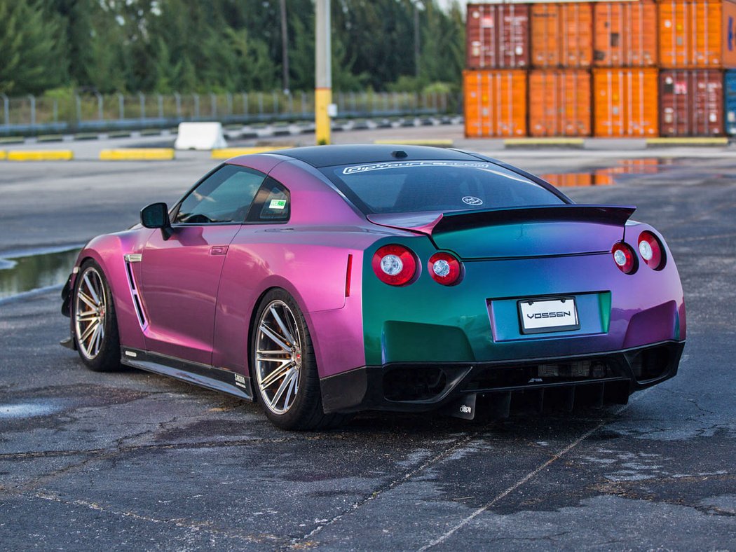 Nissan GT-R