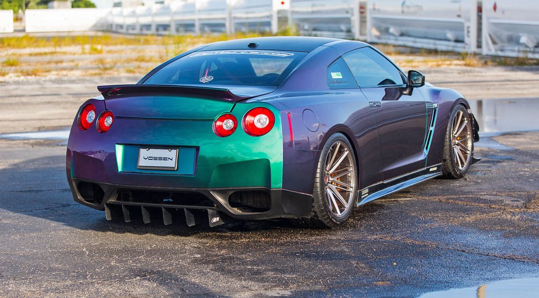 Nissan GT-R