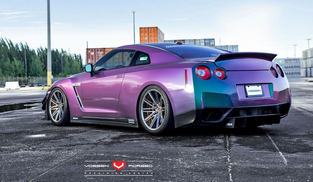 Nissan GT-R