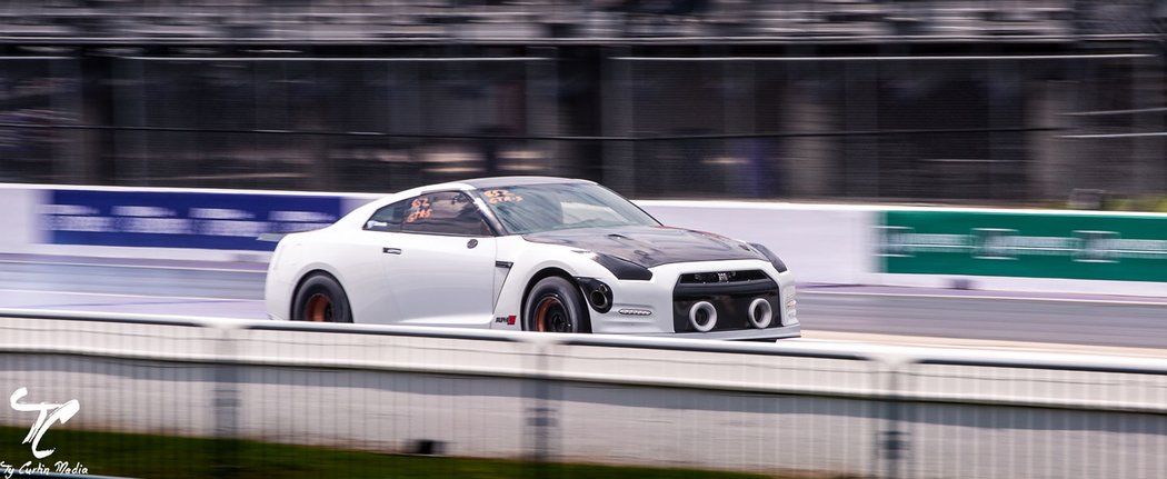 Nissan GT-R