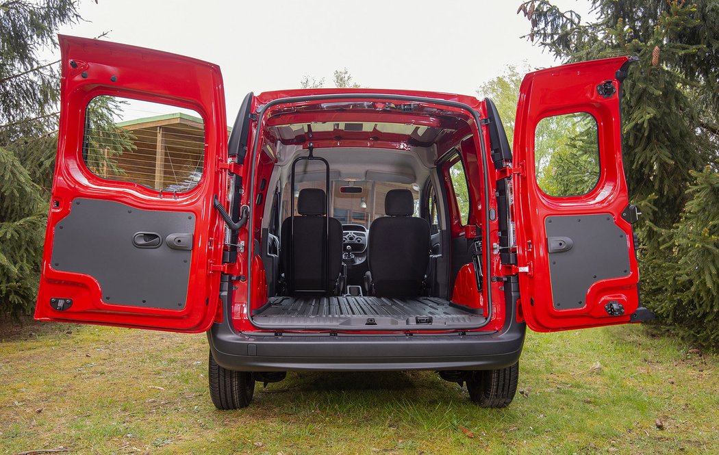 Nissan NV250