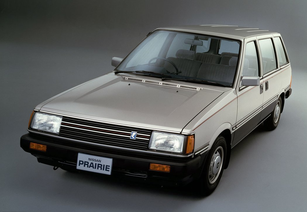 Nissan Prairie M10 (1981)