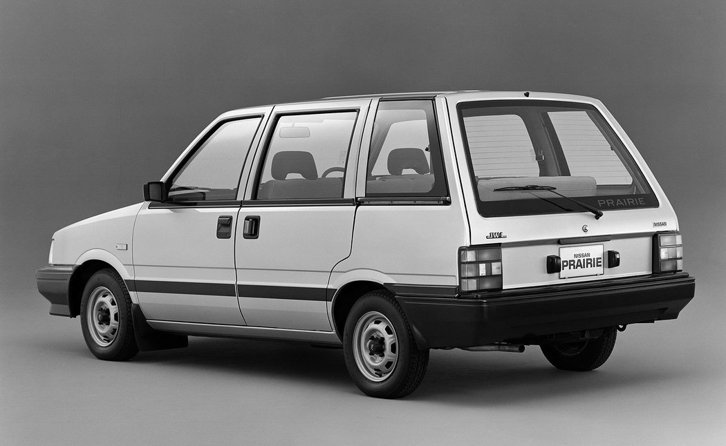 Nissan Prairie M10 (1984)