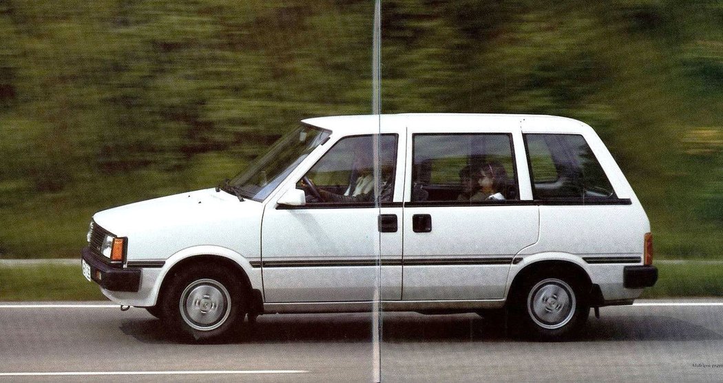 Nissan Prairie M10 (1984)