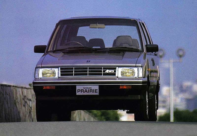 Nissan Prairie M10 (1985)