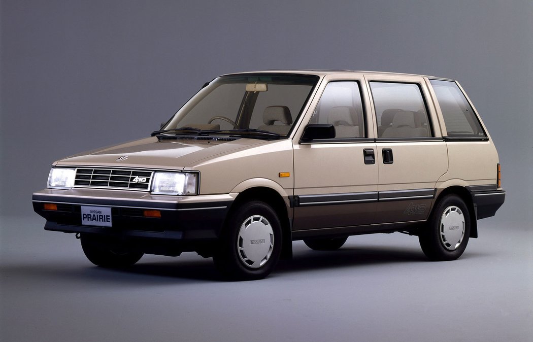 Nissan Prairie M10 (1985)