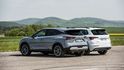 Nissan Qashqai 1.3 DIG-T 4WD X-Tronic vs. Škoda Karoq 2.0 TSI DSG 4x4 Nissan Qashqai 1.3 DIG-T 4WD X-Tronic vs. Škoda Karoq 2.0 TSI DSG 4x4