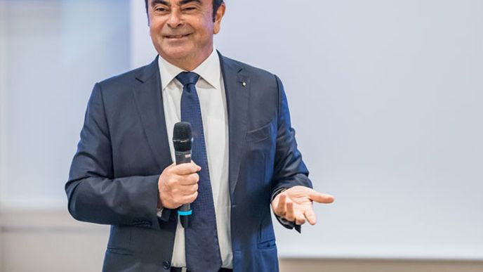 Kdo je zatčený Carlos Ghosn? Neúnavný šéf, kterému se říká zabiják nákladů Kdo je zatčený Carlos Ghosn? Neúnavný šéf, kterému se říká zabiják nákladů