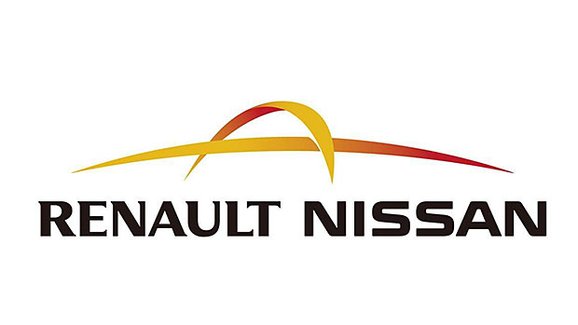Renault a Nissan jednají o úplném sloučení