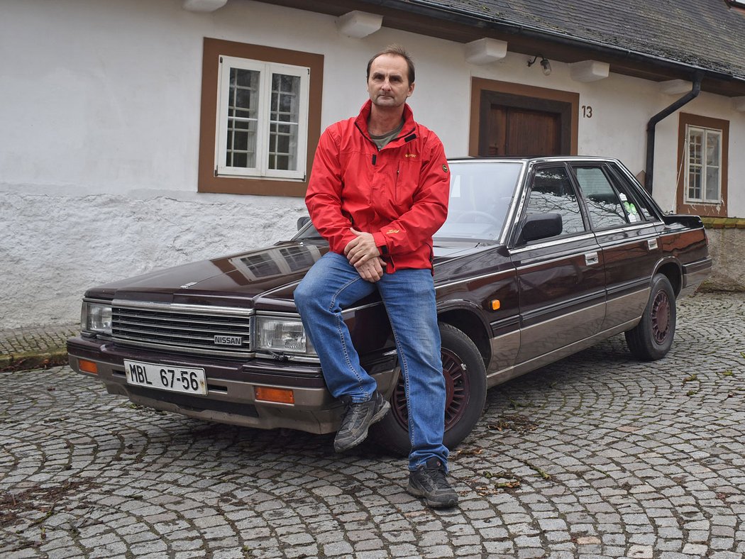 Nissan Laurel (1986)