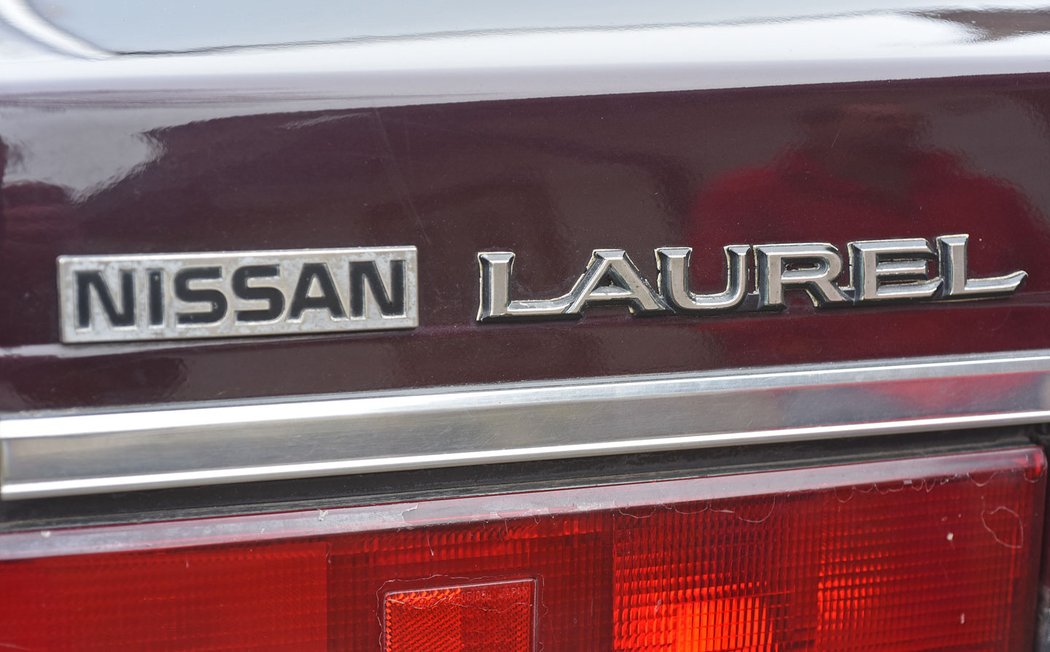 Nissan Laurel (1986)