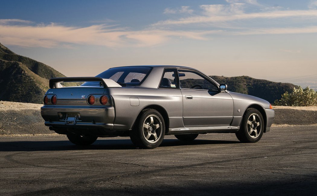 Nissan Skyline GT-R (BNR32) (1989–1994)