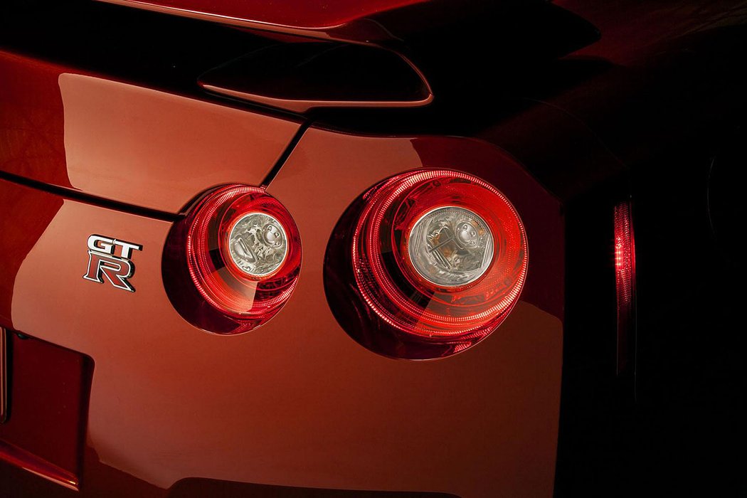 Nissan GT-R 2015