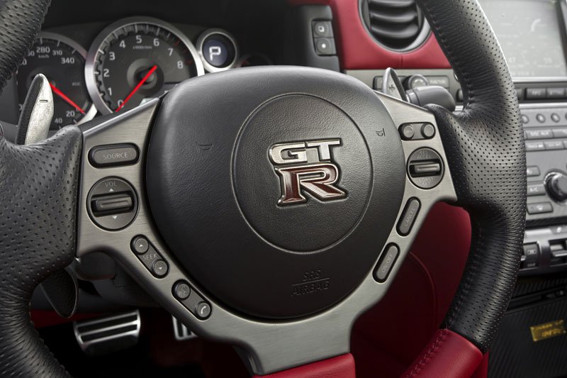 Nissan GT-R