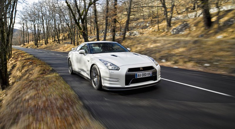 Nissan GT-R